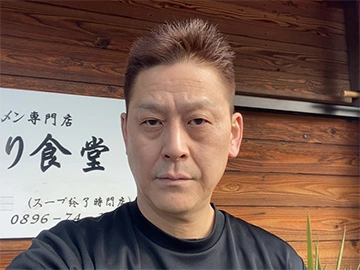 ひかり食堂 店主 海田 努