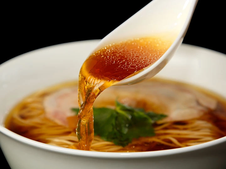 Japanese Ramen Noodle Lab Qのラーメンをネット通販で | 宅麺.com