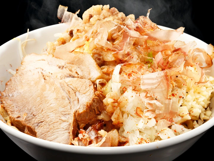 俺の生きる道 白山店 ラーメン汁なしver（味付き脂付き）