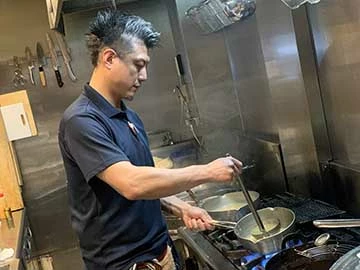錦 iwamoto 店主 岩本 知也