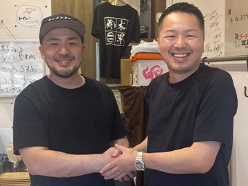 中華蕎麦とみ田×ラーメン三浦家 店主 三浦 慶太 店主 （左） 富田 治 店主（右）