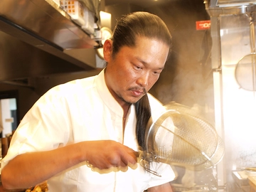 銀座鴨そば 九代目けいすけ 銀座店  店主 竹田　敬介