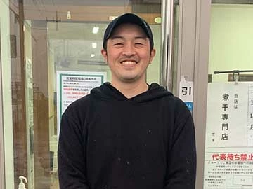 三和中華ソバ店 店主 荒井 一輝
