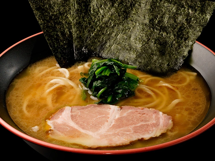 横濱家系ラーメン 勝鬨家 ラーメン