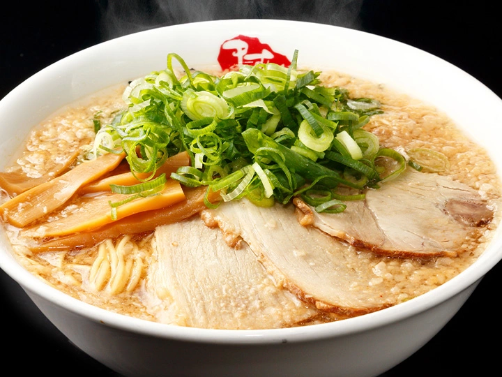京都銀閣寺ますたにラーメン  ますたにラーメン（大盛り・チャーシュー5枚）