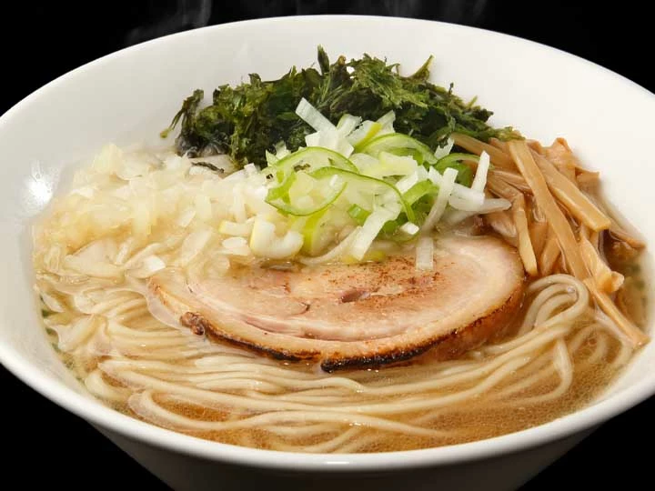 中華そば六感堂 淡麗煮干ラーメン