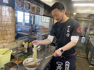 函館麺や 一文字 函館本店 店主 藤原 恭平