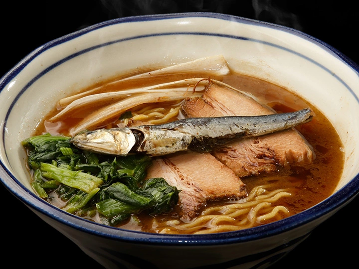 烈志笑魚油 麺香房 三く 煮干し かけらーめん