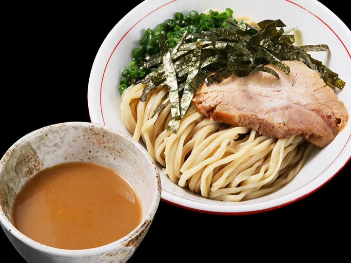 scLabo 濃厚豚骨つけ麺(ラー油入り）