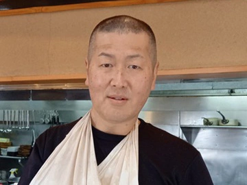 拉麺ひらり 店主 中村　平