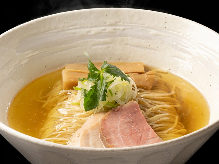 麺屋 彩音 ~sign~ 淡麗芳醇塩ラーメン
