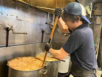 豚ノヴァ 店主 程田 豪